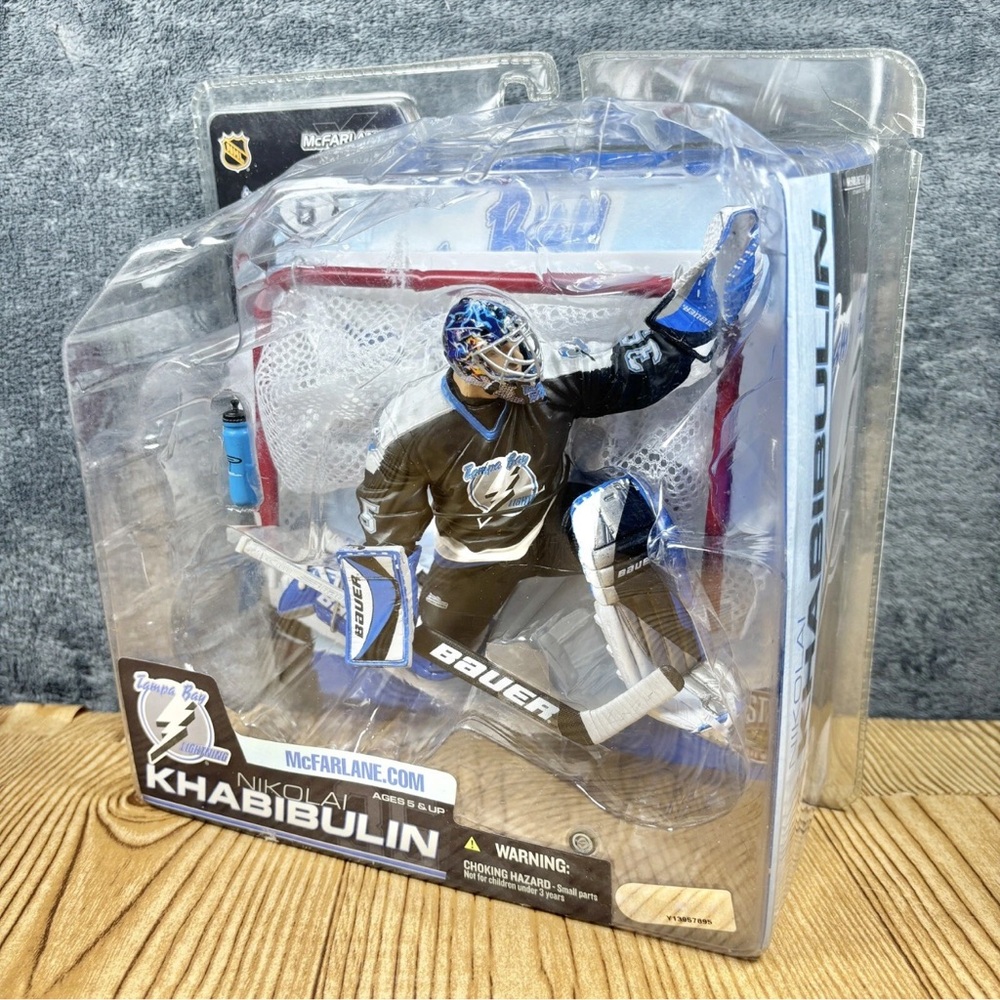 2003 Nikolai Khabibulin McFarlane Series 6 Figure Tampa Bay Lightning Jersey